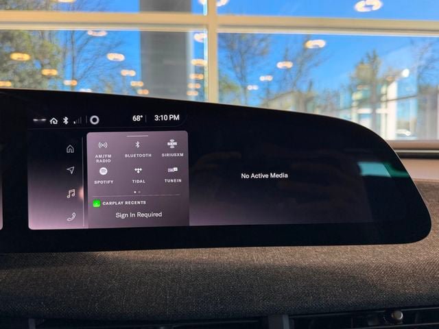 Used 2025 Lucid Air Touring AWD/4WD image 26