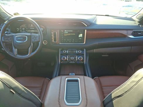 Used 2024 GMC Yukon Denali Ultimate image 10