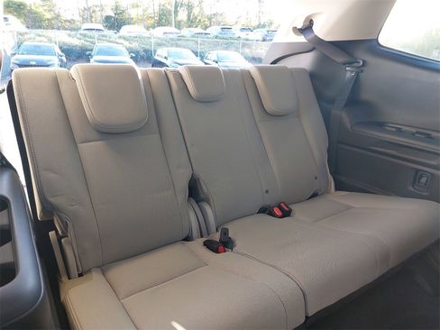 Certified 2025 Subaru Ascent Premium image 12