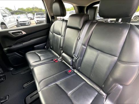 Used 2017 Nissan Pathfinder SL w/ SL Tech Package FWD image 21