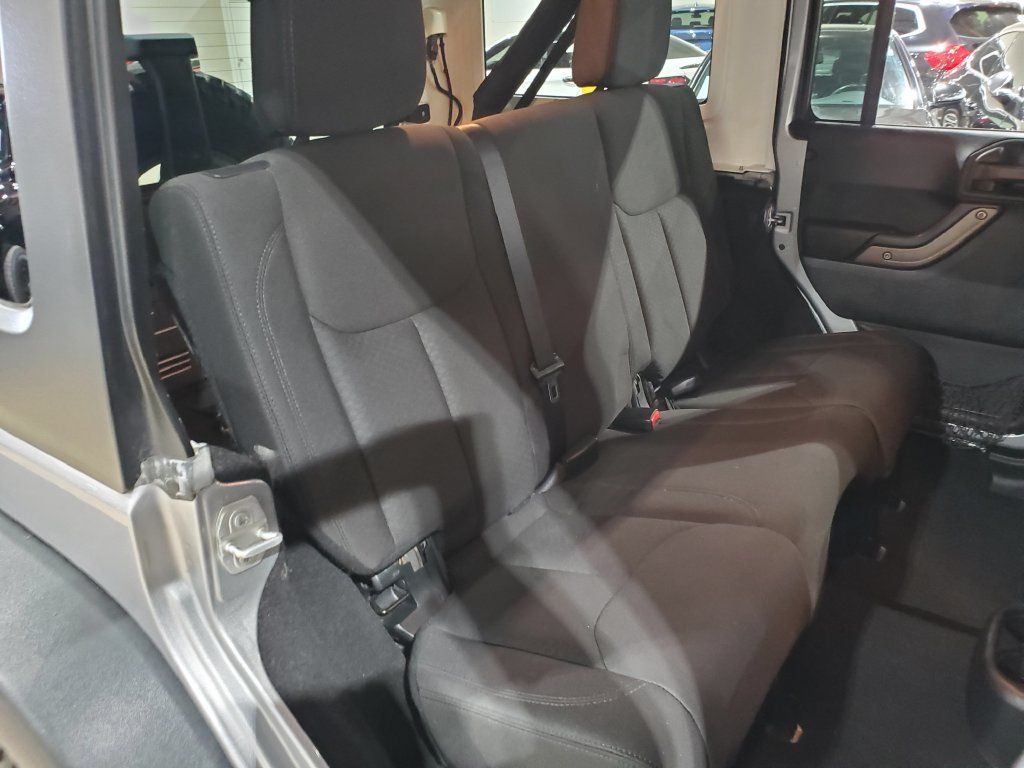 Used 2016 Jeep Wrangler Unlimited Sport w/ Quick Order Package 24S AWD/4WD image 21