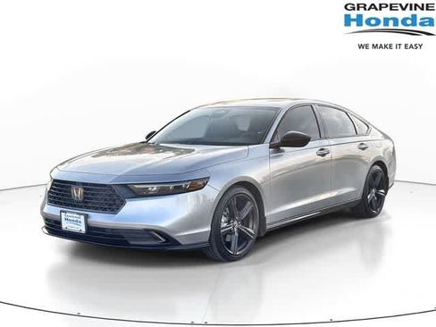 Used 2025 Honda Accord Sport image 1