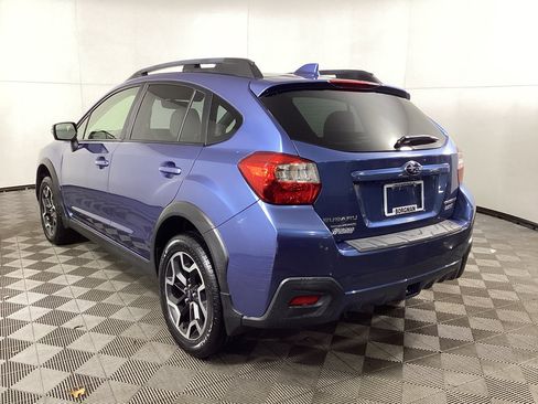 Used 2017 Subaru Crosstrek 2.0i Limited image 4