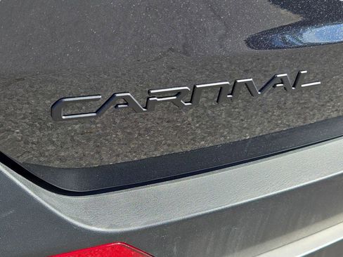 New 2026 Kia Carnival SX Prestige image 11