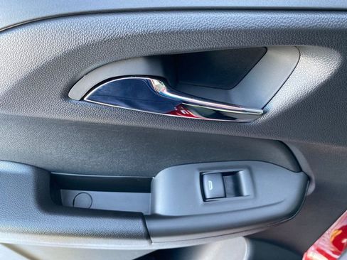 Used 2026 Chevrolet TrailBlazer LT w/ LT Cold Weather Package image 17