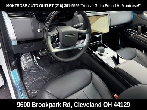 New 2025 Land Rover Range Rover SE image 11