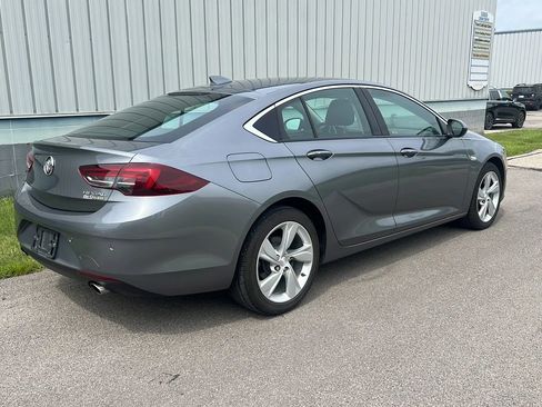 Used 2020 Buick Regal Preferred w/ Sights and Sounds Package image 5