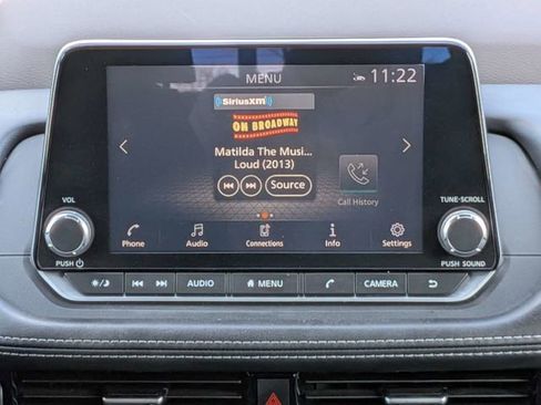 Used 2021 Nissan Rogue SV image 17