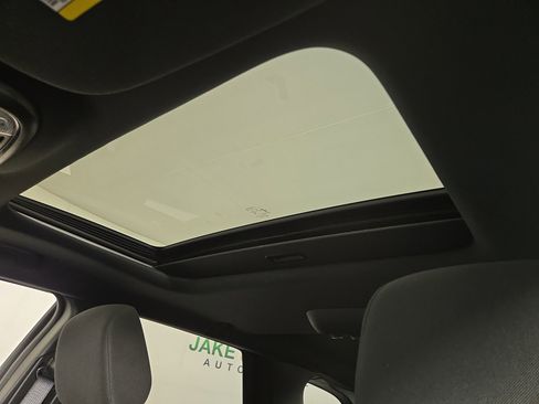 Certified 2024 Dodge Durango SXT image 24