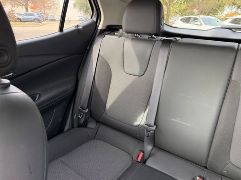 Used 2025 Buick Encore GX Preferred image 39