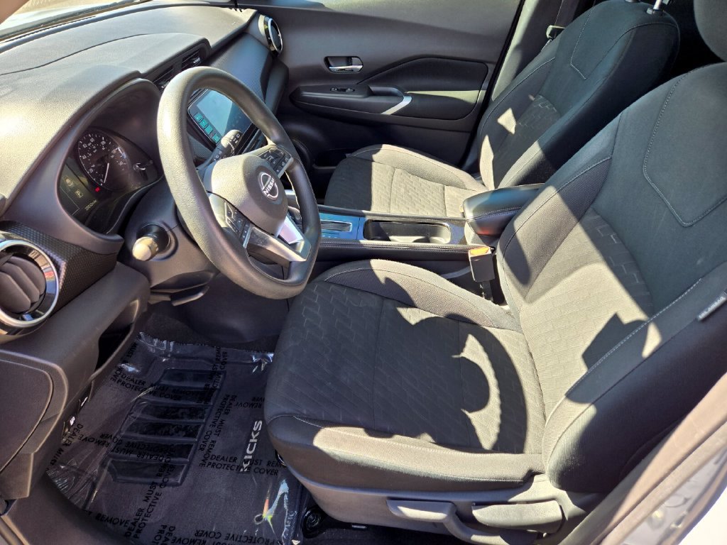 Certified 2024 Nissan Kicks SV FWD image 10