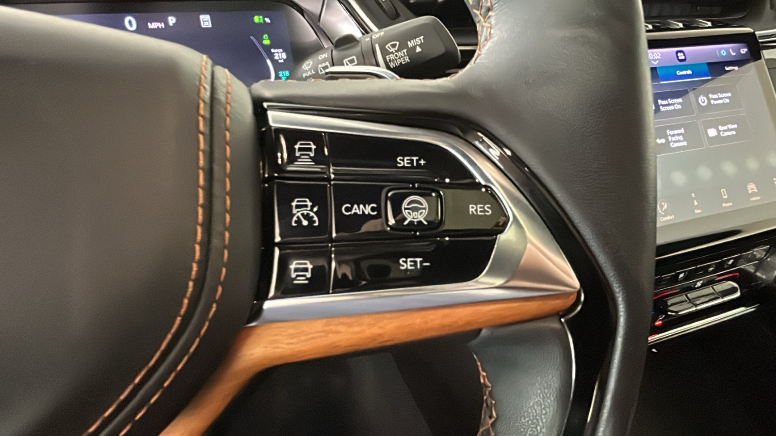 Used 2022 Jeep Grand Cherokee Summit AWD/4WD image 21