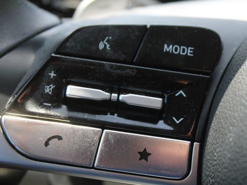 Used 2024 Hyundai Tucson Limited AWD/4WD image 27
