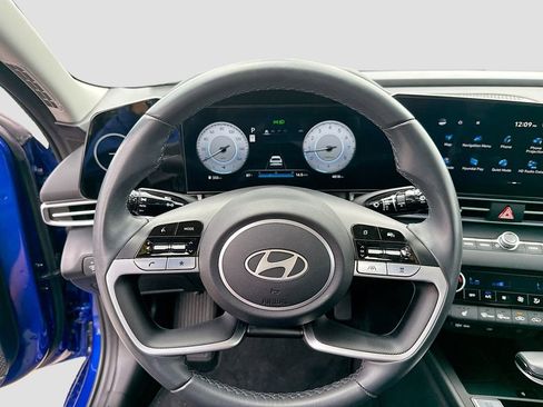 Used 2024 Hyundai Elantra Limited FWD image 13
