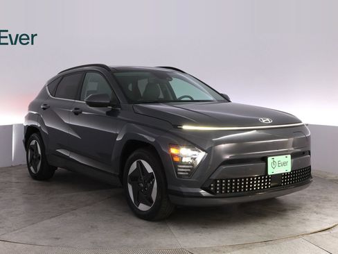 Used 2024 Hyundai Kona Limited FWD image 13