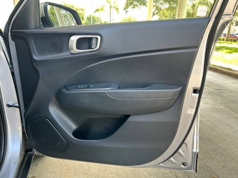 Used 2026 Hyundai Venue SEL FWD image 25