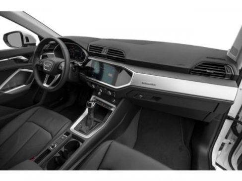 Used 2020 Audi Q3 2.0T Premium image 15