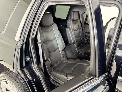Used 2018 Cadillac Escalade Premium Luxury image 27