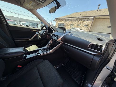 Used 2018 Mitsubishi Eclipse Cross SE image 29