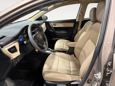 Used 2014 Toyota Corolla LE FWD image 10