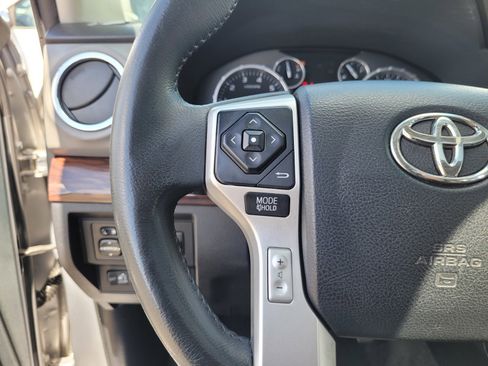 Used 2016 Toyota Tundra Limited w/ Limited Premium Package image 21