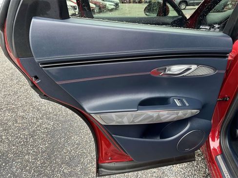 Used 2023 Genesis GV70 3.5T Sport w/ Sport Advanced Package image 18