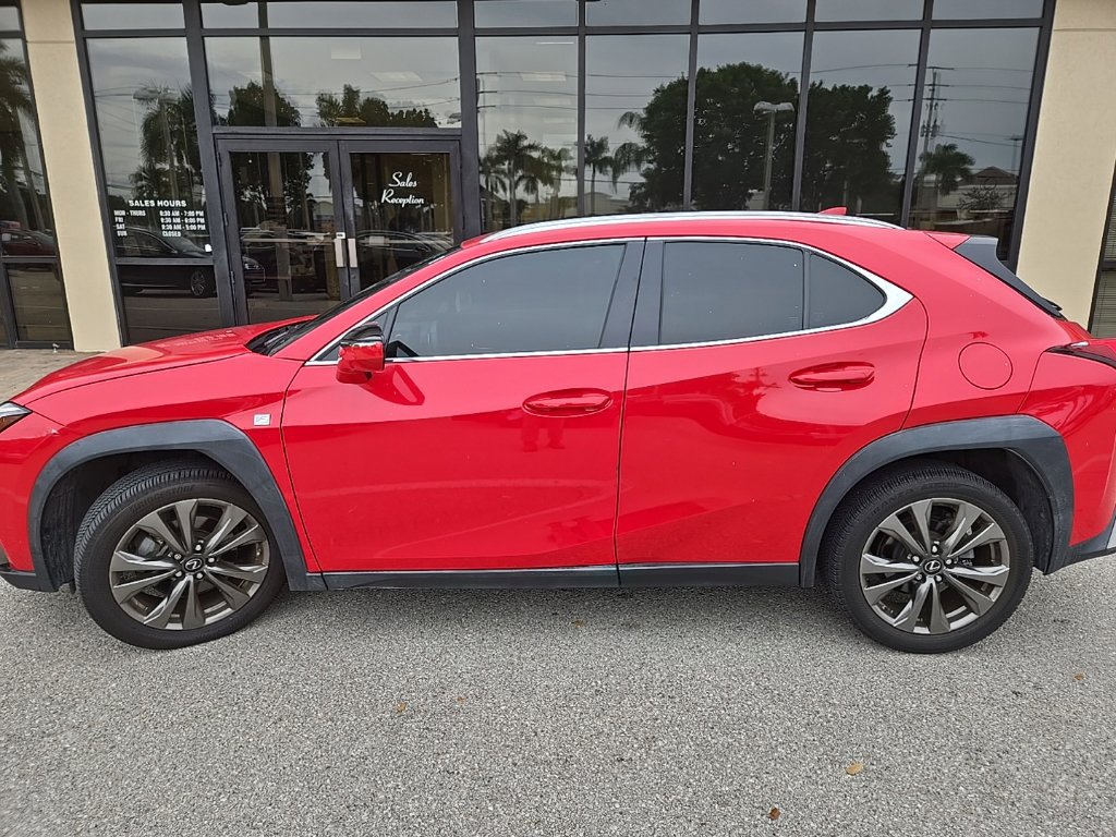 Certified 2021 Lexus UX 200 F Sport w/ Accessory Package (Z2) FWD image 8