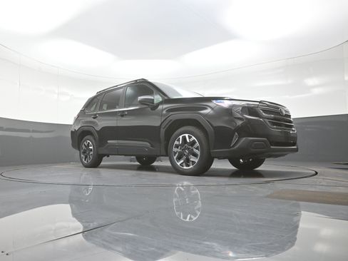 New 2026 Subaru Forester Premium AWD/4WD image 9