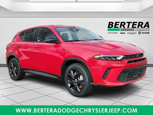 Used 2024 Dodge Hornet R/T w/ R/T Blacktop Package image 1