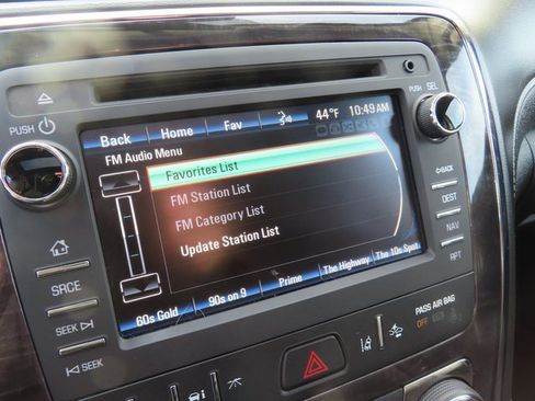 Used 2017 Buick Enclave Premium w/ Experience Buick Package image 21