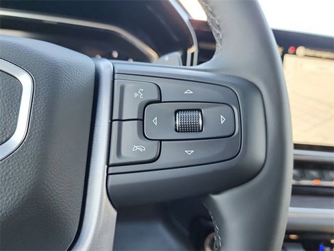 New 2026 GMC Sierra 1500 SLT image 28