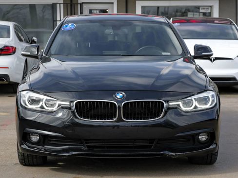 Used 2018 BMW 320i Sedan image 8