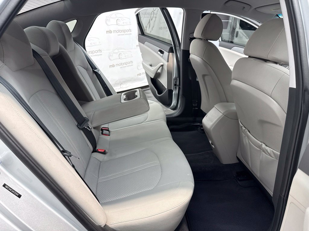 Used 2018 Hyundai Sonata SE FWD image 24
