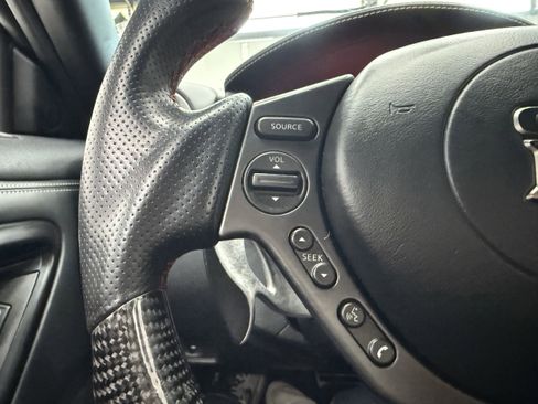 Used 2014 Nissan GT-R Black Edition image 15