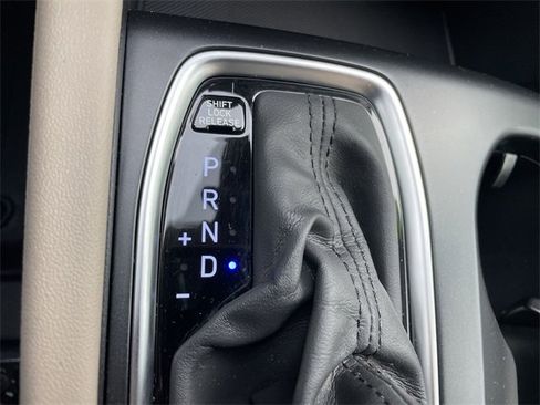 Used 2020 Hyundai Santa Fe SEL w/ Cargo Package image 27