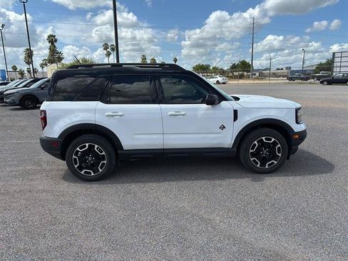 Used 2023 Ford Bronco Sport Outer Banks w/ Tech Package AWD/4WD image 8