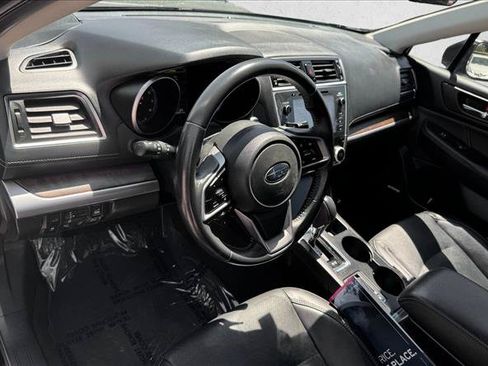 Used 2018 Subaru Outback 3.6R Limited AWD/4WD image 12