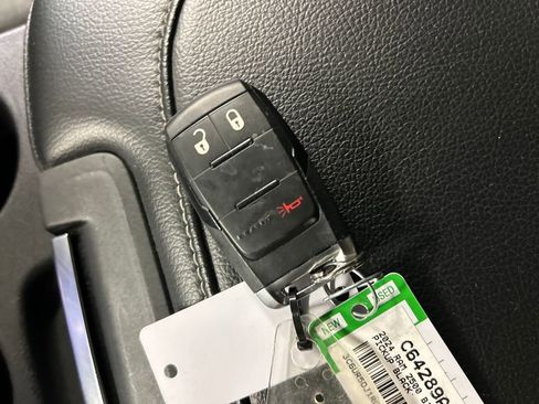 Used 2024 RAM 2500 Big Horn w/ Sport Appearance Package image 21