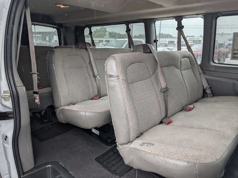 Used 2025 Chevrolet Express 3500 LT w/ LT Preferred Equipment Group RWD image 45