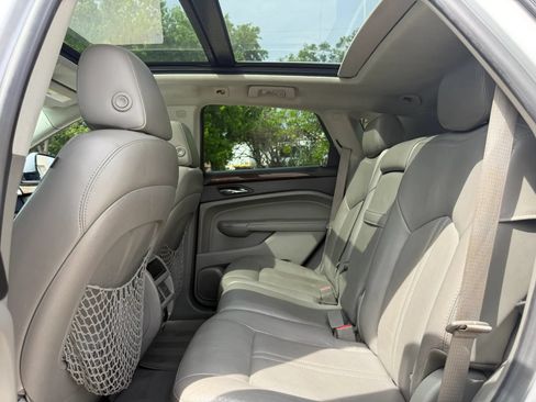 Used 2010 Cadillac SRX Luxury FWD image 12