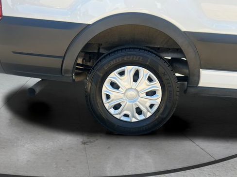 Used 2023 Ford Transit 350 XLT image 29