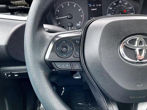 Used 2024 Toyota Corolla LE image 23