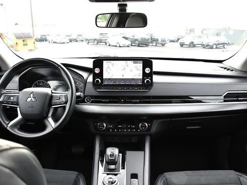 Used 2024 Mitsubishi Outlander SE AWD/4WD image 21