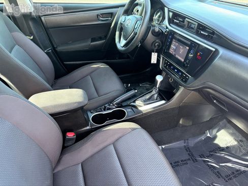 Used 2019 Toyota Corolla L image 29