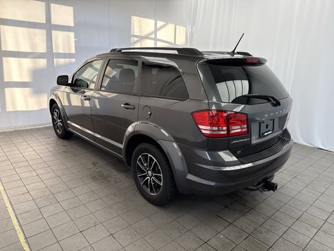 Used 2017 Dodge Journey SE w/ Flexible Seating Group image 7