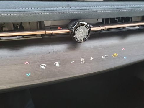 Certified 2023 Nissan Ariya PLATINUM+ e-4ORCE image 27