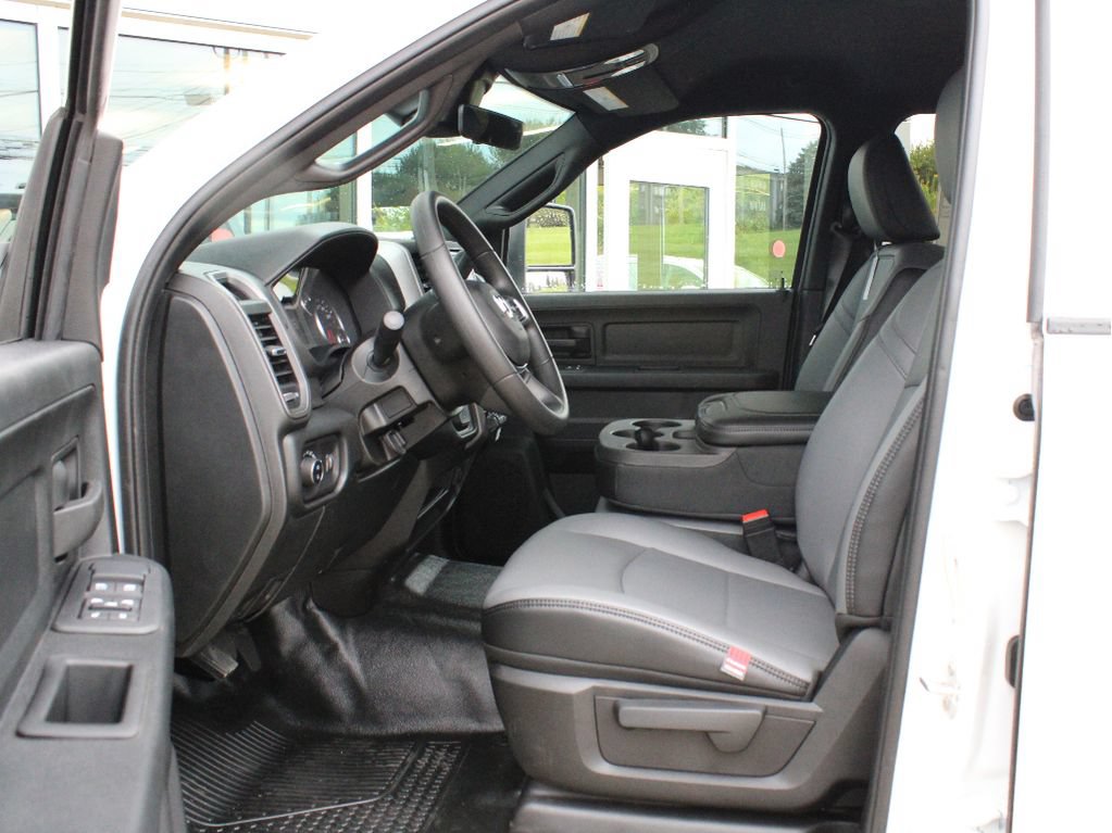 New 2027 RAM 3500 Tradesman w/ Chrome Appearance Group A AWD/4WD image 11