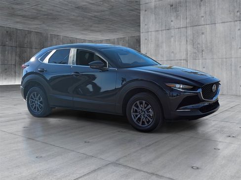 Used 2024 MAZDA CX-30 AWD 2.5 S image 9