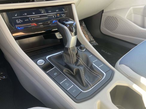New 2026 Volkswagen Jetta SE image 28