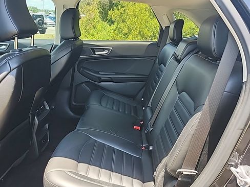 Used 2022 Ford Edge SEL AWD/4WD image 21
